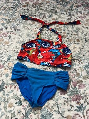 Womens Floral Red & Blue Two-Piece Swim Set